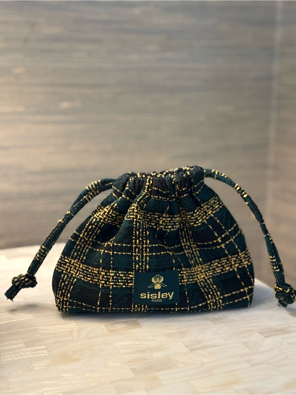 Sisley Black & Gold Metallic Thread Drawstring Pouch - Picture 2 of 5